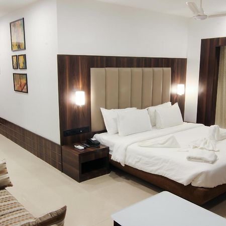 Golden Chariot The Boutique Hotel Mumbai Exterior photo