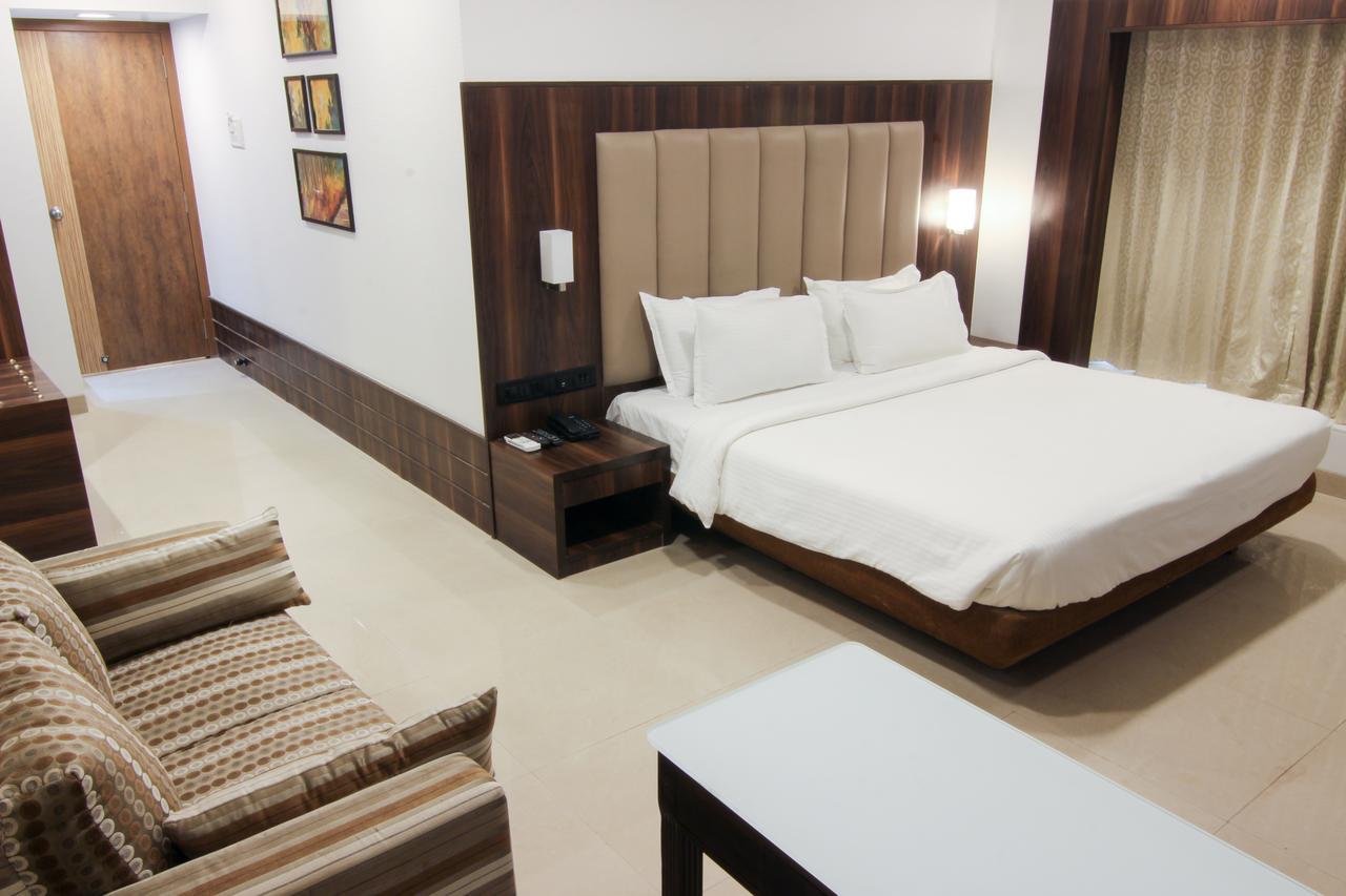 Golden Chariot The Boutique Hotel Mumbai Exterior photo