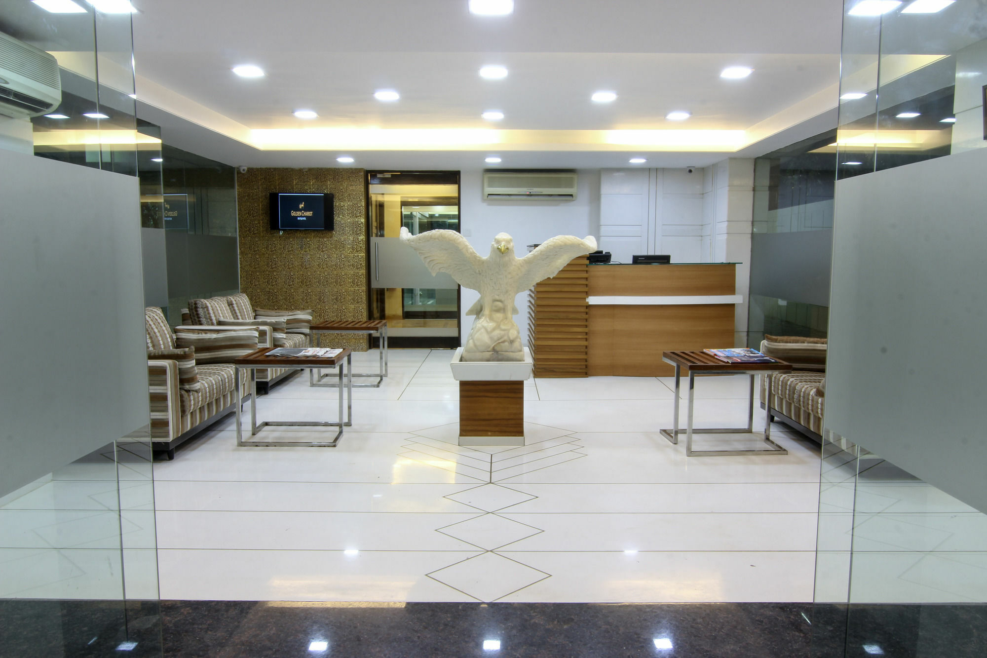 Golden Chariot The Boutique Hotel Mumbai Exterior photo